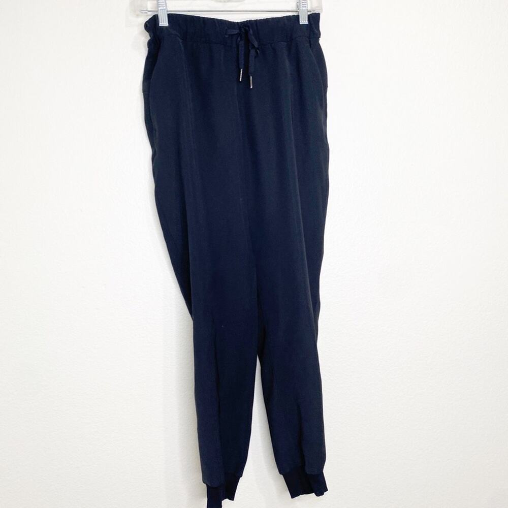 lululemon black jogger pants size 2